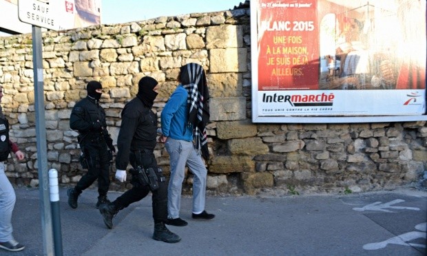  France arrests eight in suspected jihadist network - ảnh 1